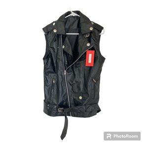 NWT Women’s Black Vest Biker Cafe